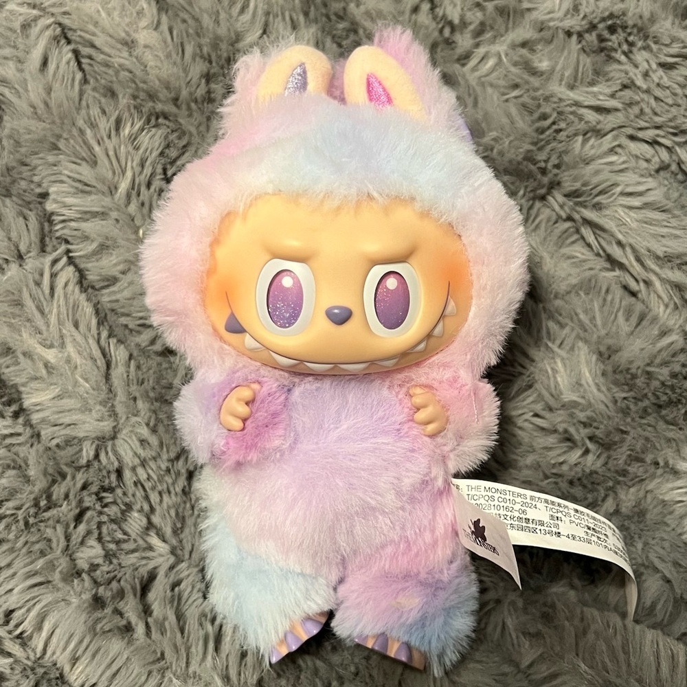 Big Into Energy Labubu (Luck)